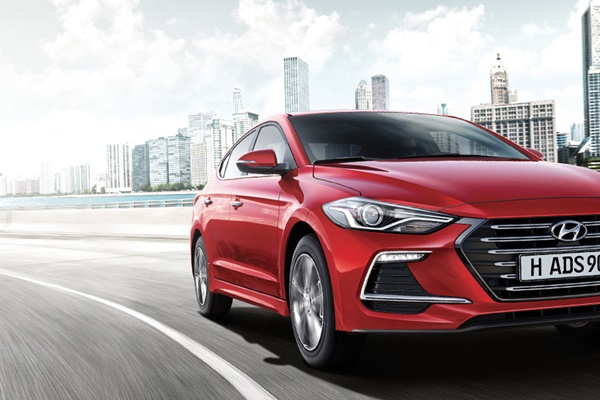Ngoại thất Hyundai Elantra Sport 2018